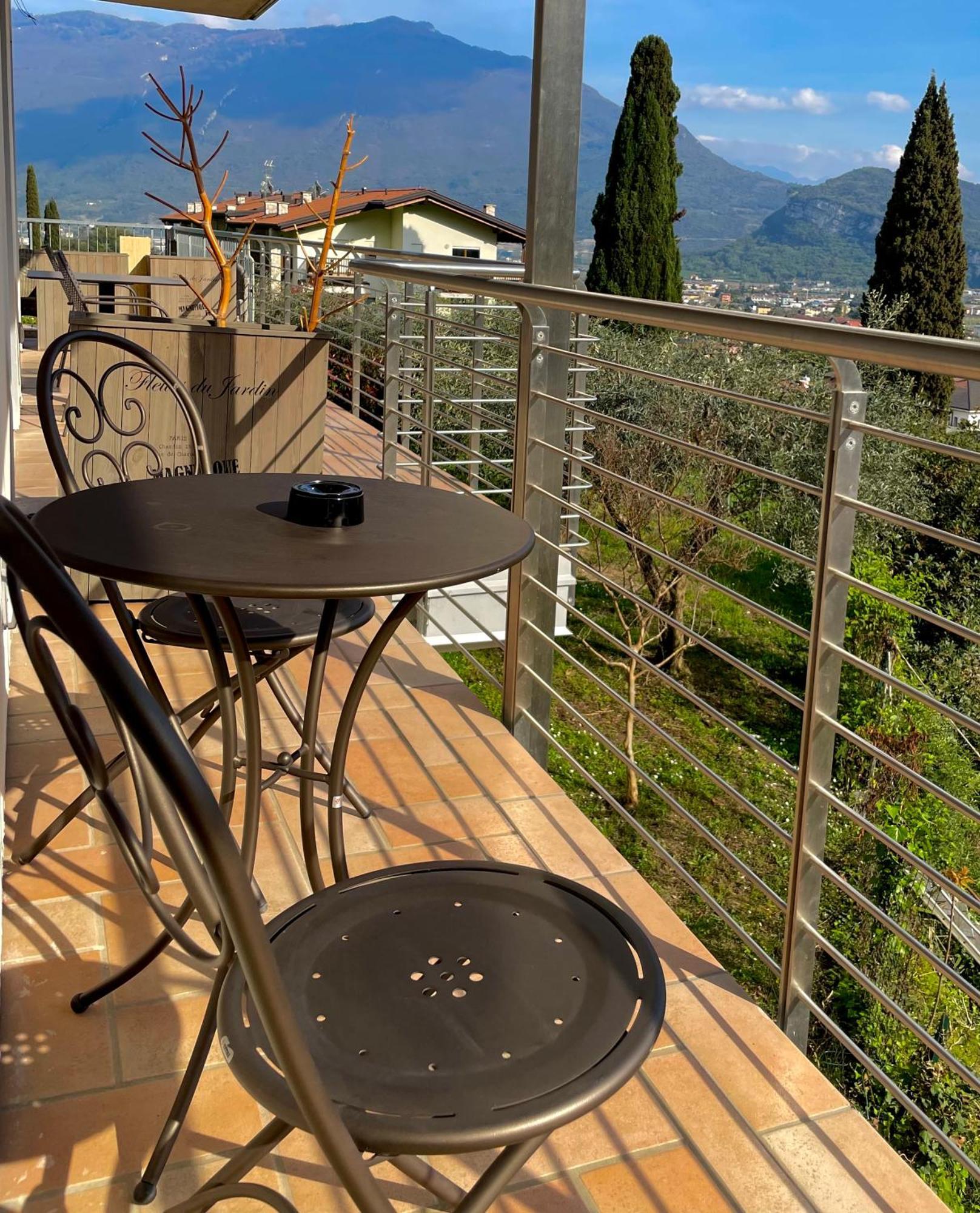 View & Chill Apartment Рива дел Гарда Екстериор снимка